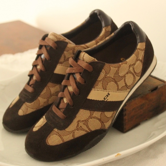 Coach Joss Signature C Brown Canvas Sneaker - Picture 3 of 8